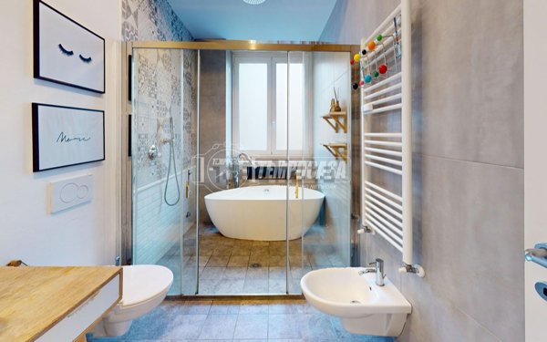 appartamento in vendita a Milano in zona Sempione