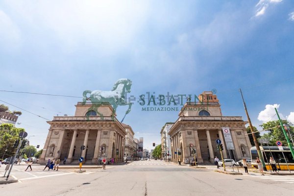 ufficio in vendita a Milano in zona Centro Direzionale