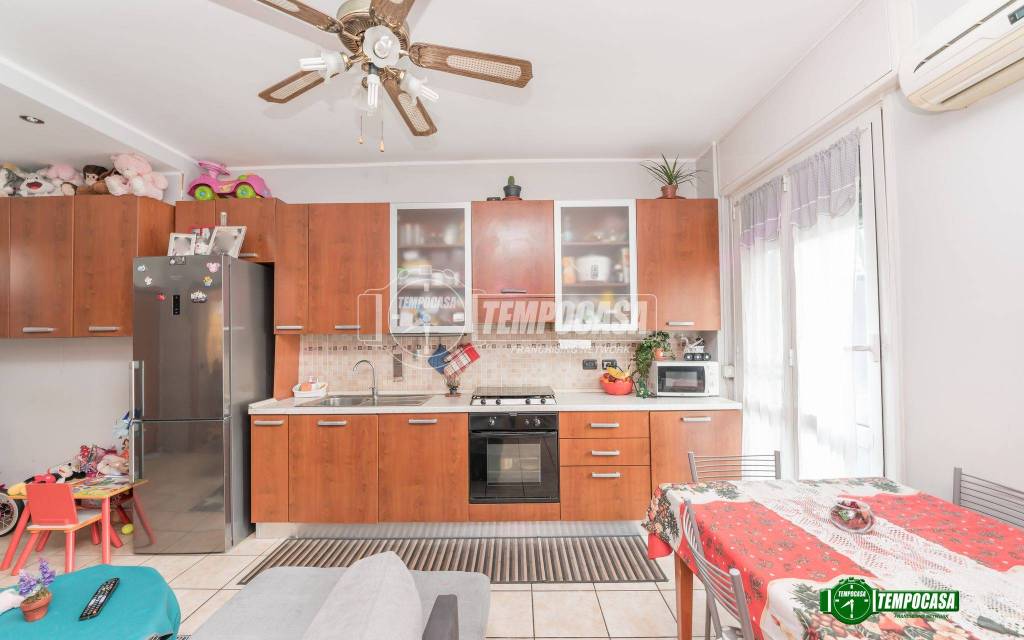 appartamento in vendita a Milano in zona Segnano