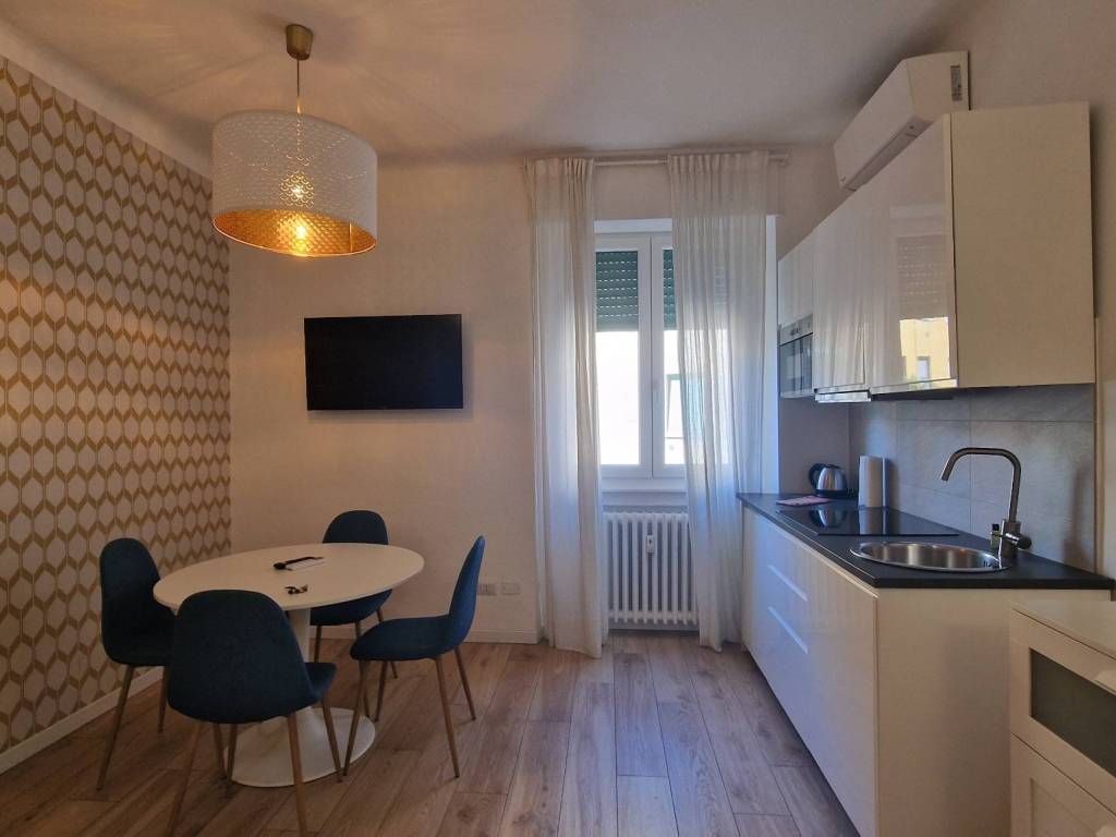 appartamento in vendita a Milano in zona Porta Vittoria