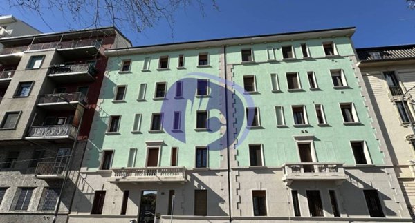 appartamento in vendita a Milano in zona Lorenteggio