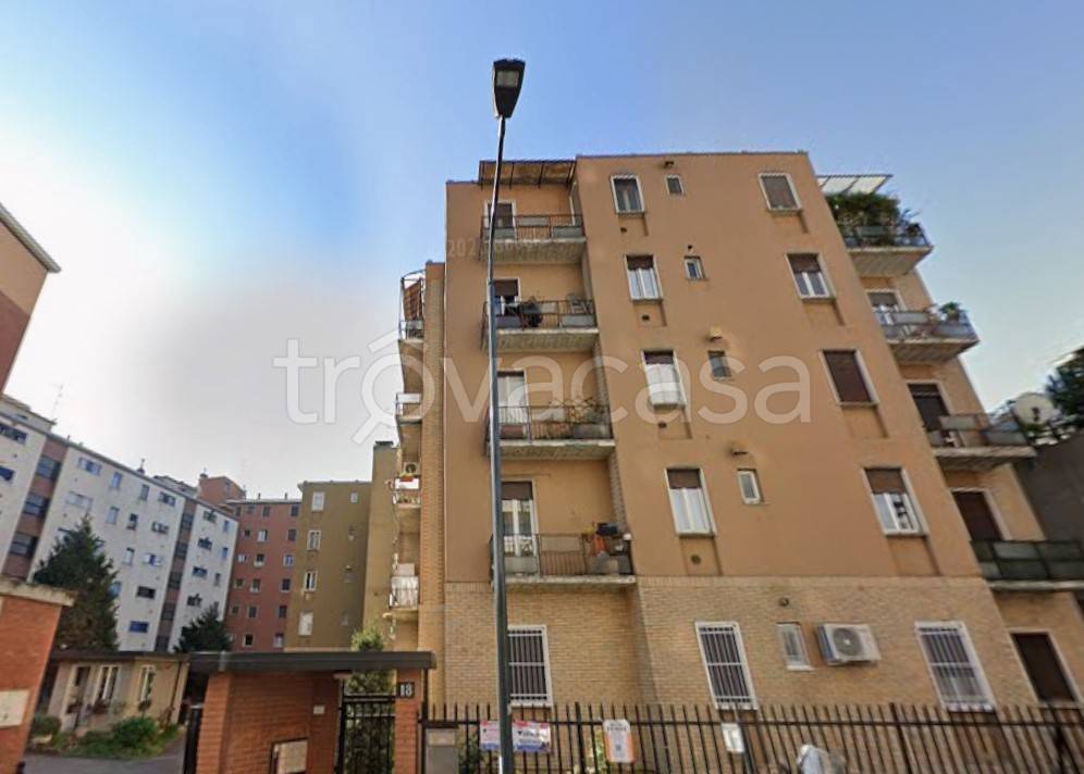 appartamento in vendita a Milano in zona Affori