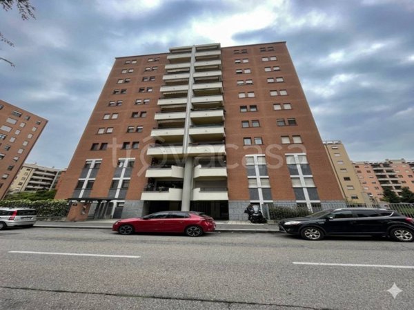 appartamento in vendita a Milano in zona Rogoredo