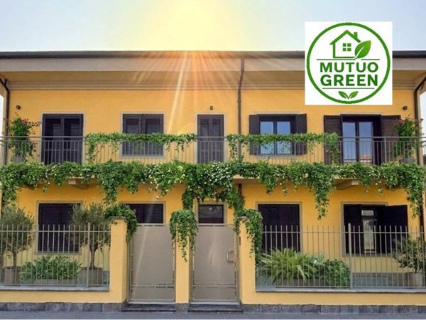 appartamento in vendita a Milano in zona Famagosta