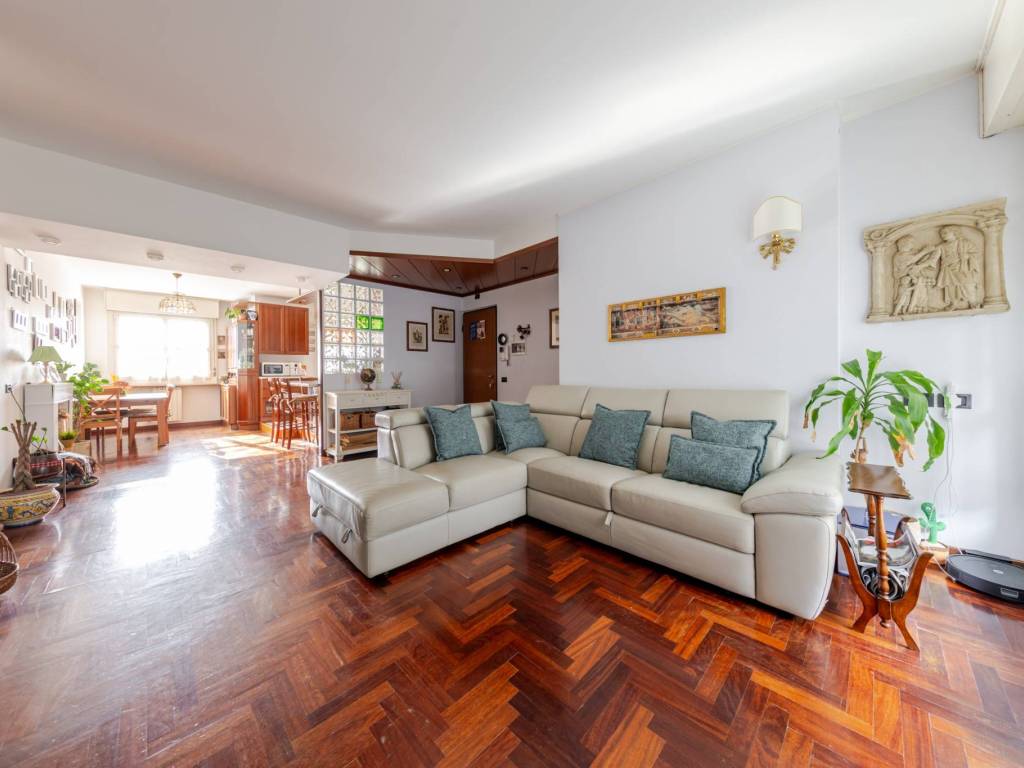 appartamento in vendita a Milano