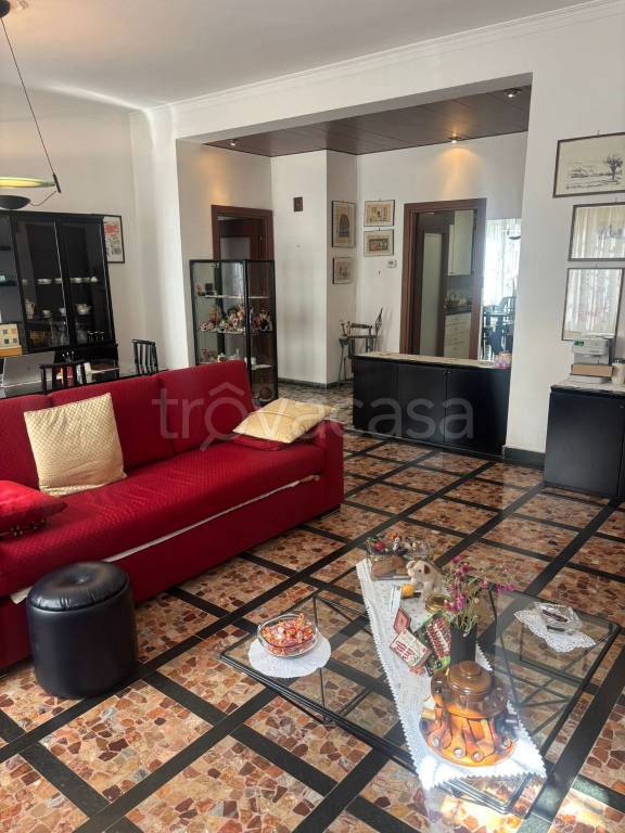 appartamento in vendita a Milano in zona Casoretto