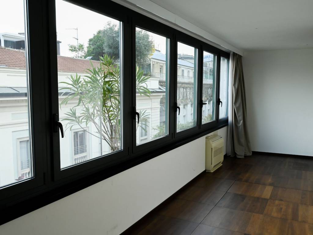 ufficio in vendita a Milano