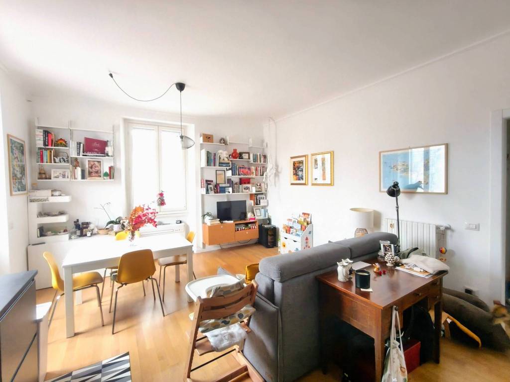 appartamento in vendita a Milano in zona Bocconi