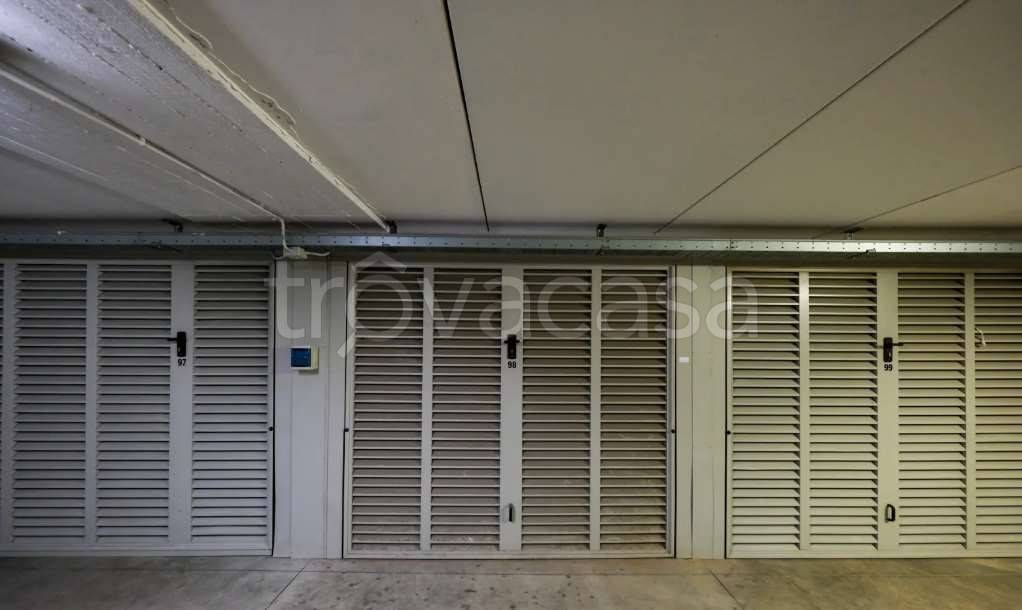 appartamento in vendita a Milano in zona Precotto