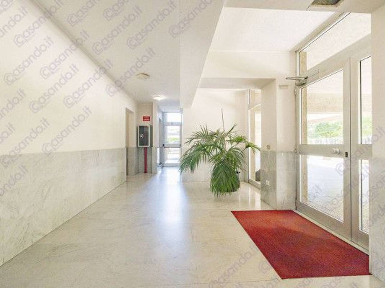 negozio in vendita a Milano in zona Gorla