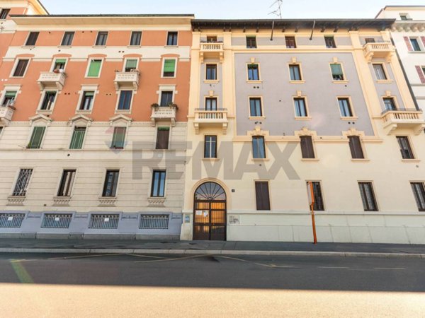 appartamento in vendita a Milano in zona Piazzale Lodi