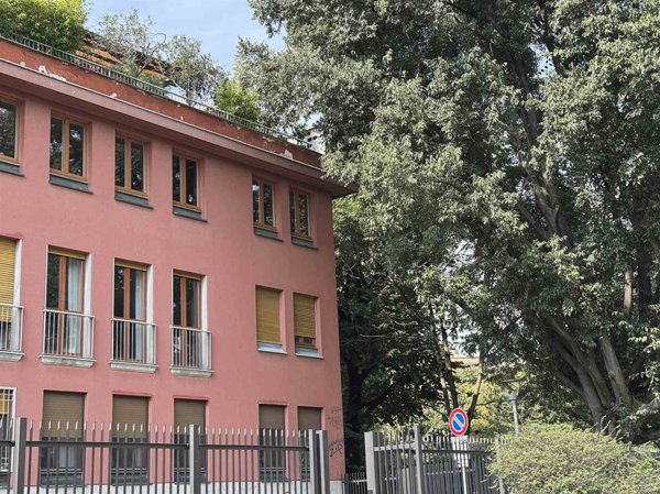 appartamento in vendita a Milano in zona Isola