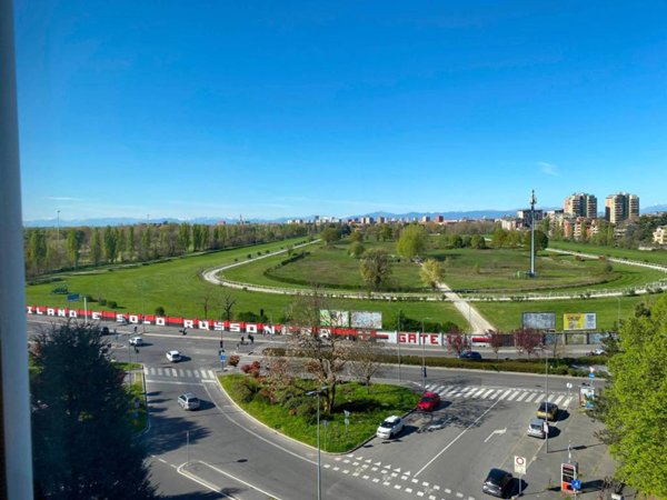 appartamento in vendita a Milano in zona Quarto Cagnino