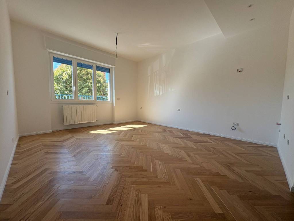 appartamento in vendita a Milano in zona Famagosta