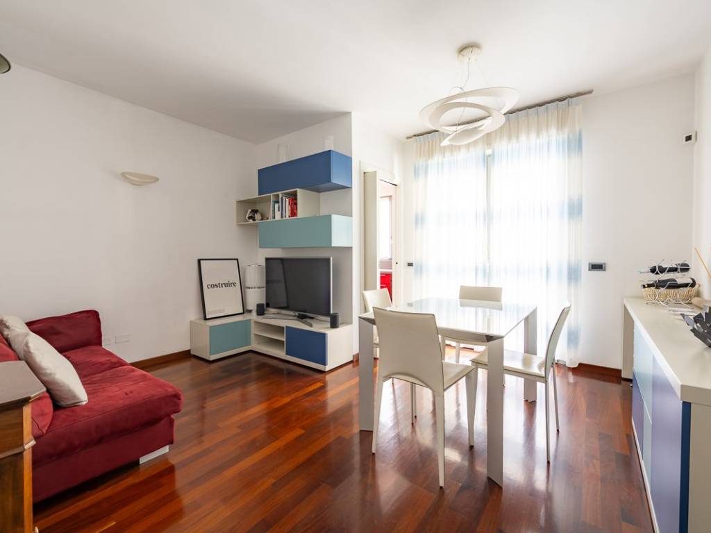 appartamento in vendita a Milano in zona Isola