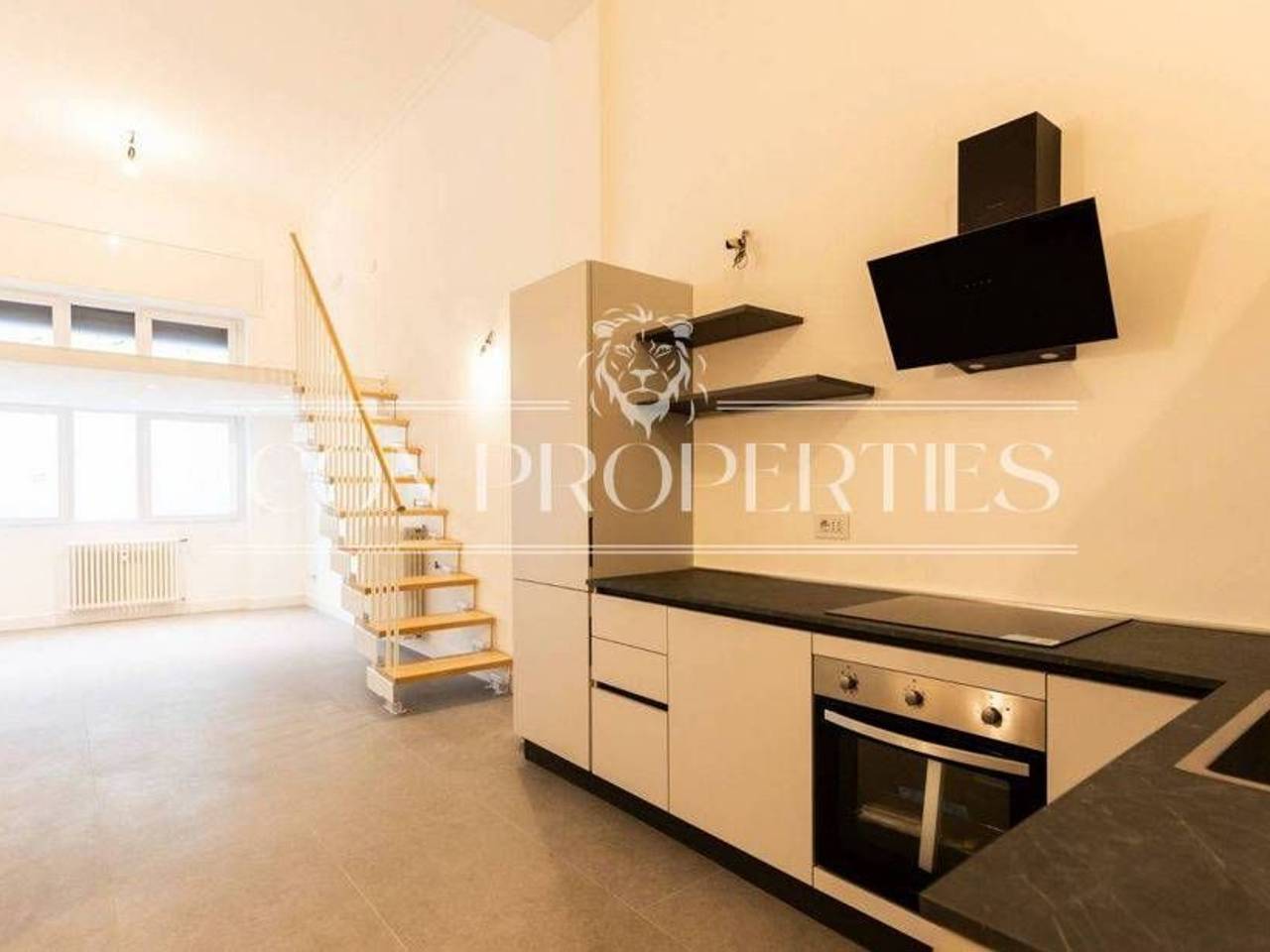 appartamento in vendita a Milano in zona Stazione Centrale