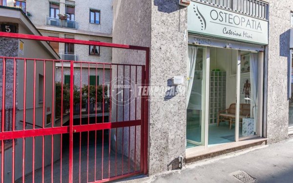 appartamento in vendita a Milano in zona Isola