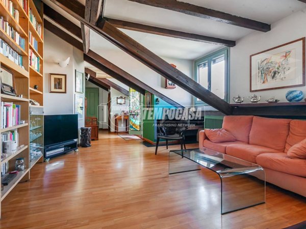 appartamento in vendita a Milano in zona Solari