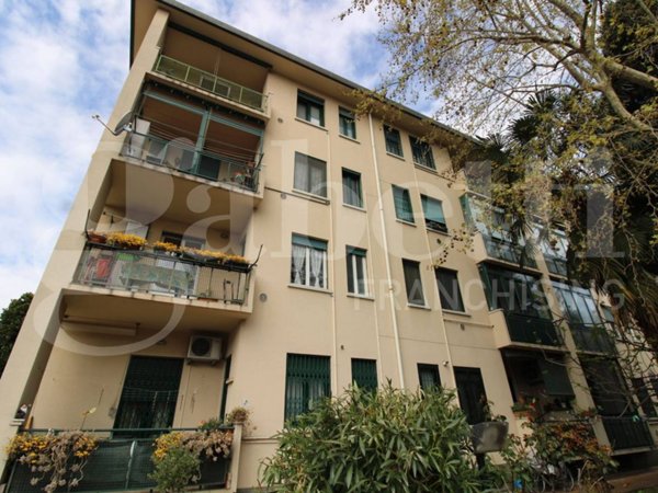 appartamento in vendita a Milano in zona Garegnano