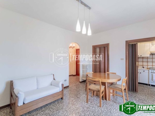 appartamento in vendita a Milano in zona Forze Armate