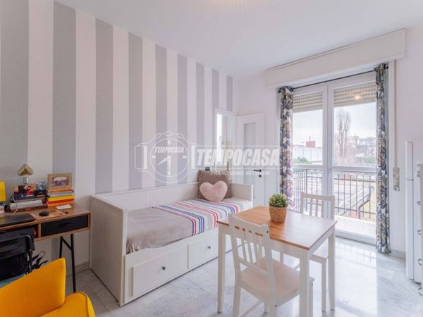 appartamento in vendita a Milano in zona Dergano