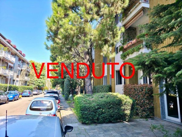 appartamento in vendita a Milano in zona Maggiolina