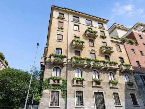 ufficio in vendita a Milano in zona Centro Direzionale