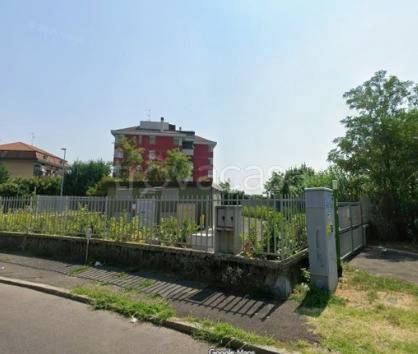 appartamento in vendita a Milano in zona Quartiere degli Olmi