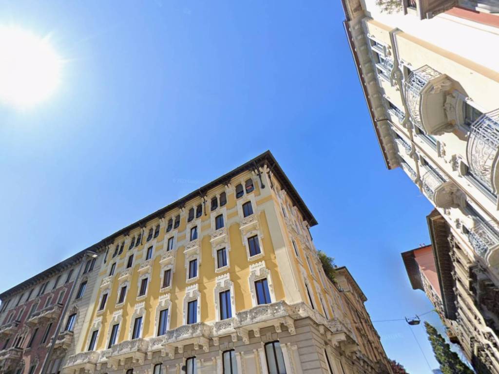 appartamento in vendita a Milano in zona Cadorna