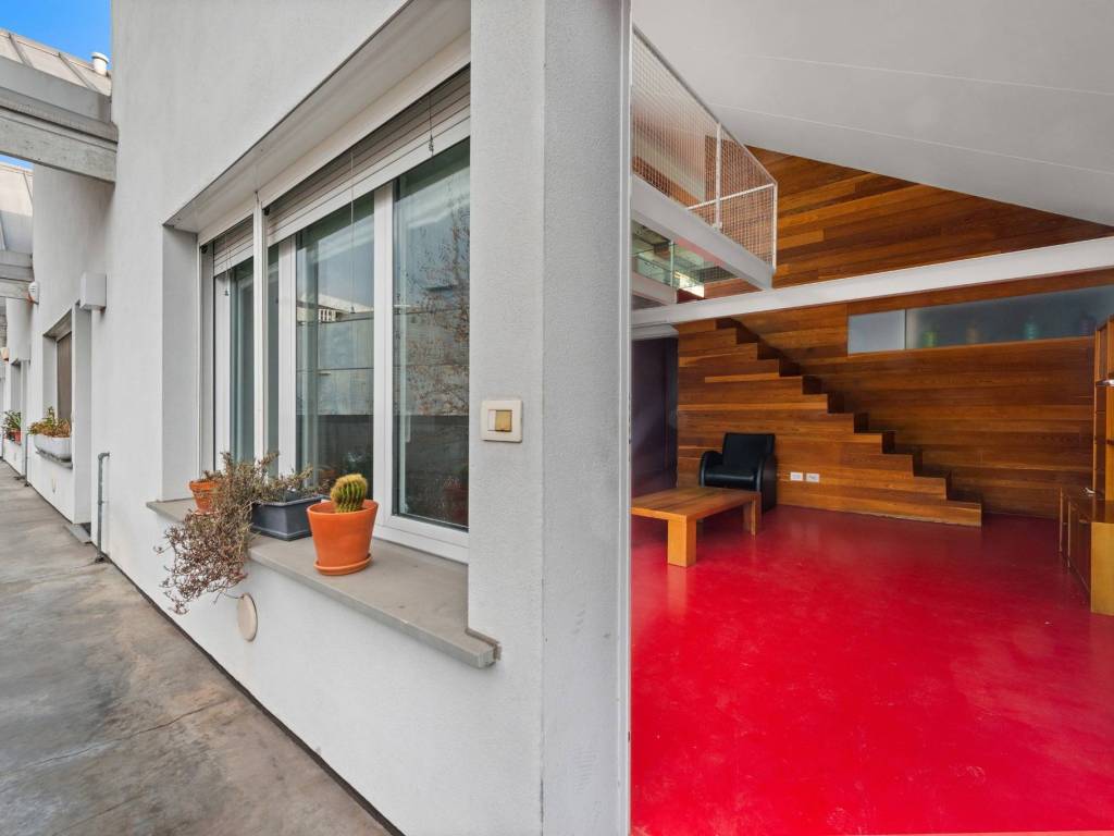 appartamento in vendita a Milano in zona Lambrate