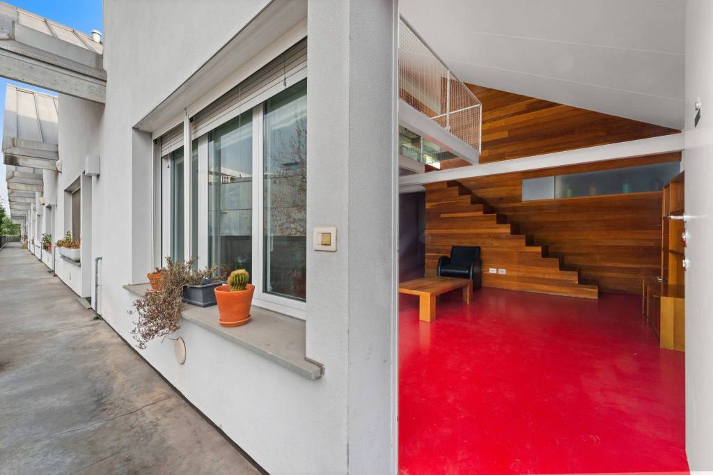 appartamento in vendita a Milano in zona Ortica