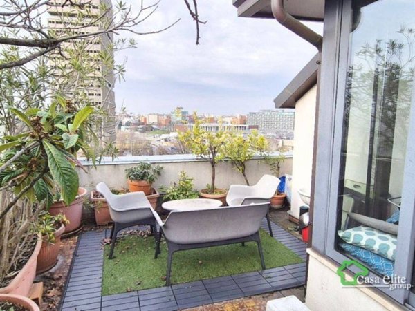 appartamento in vendita a Milano in zona Famagosta