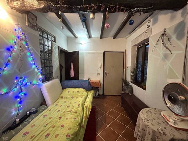 appartamento in vendita a Milano in zona Adriano