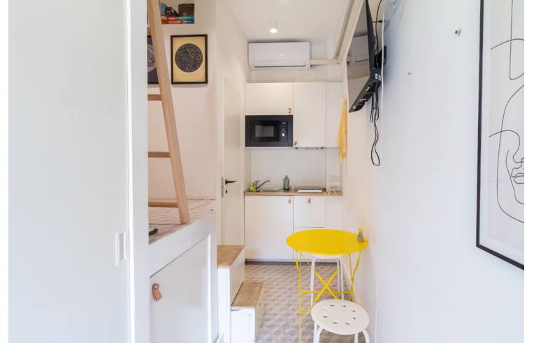 appartamento in vendita a Milano in zona Porta Garibaldi