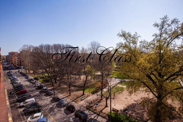 appartamento in vendita a Milano in zona Solari