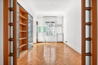 appartamento in vendita a Milano in zona Cadorna