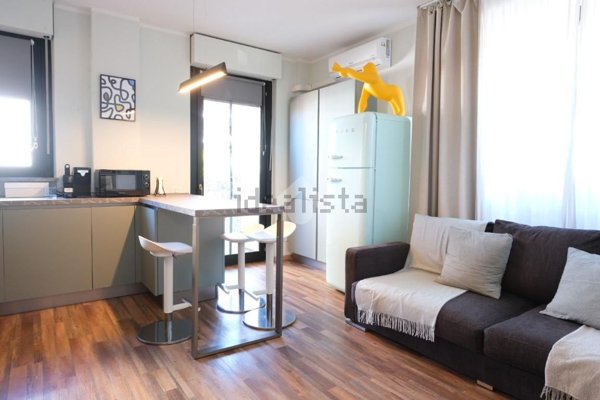 appartamento in vendita a Milano in zona Lambrate