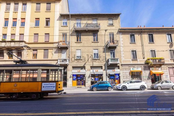 appartamento in vendita a Milano in zona Rembrandt