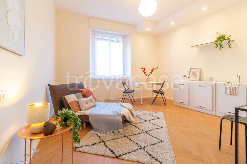 appartamento in vendita a Milano in zona Loreto