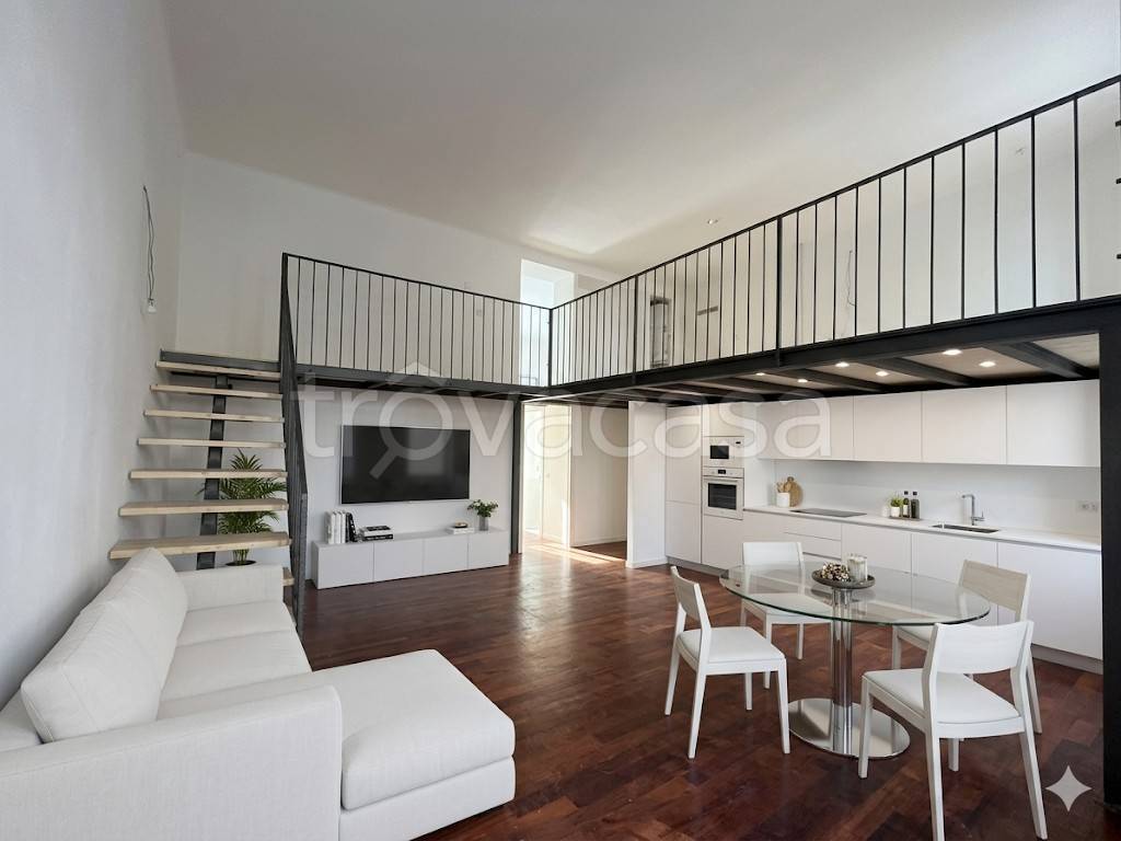 appartamento in vendita a Milano in zona Città Studi