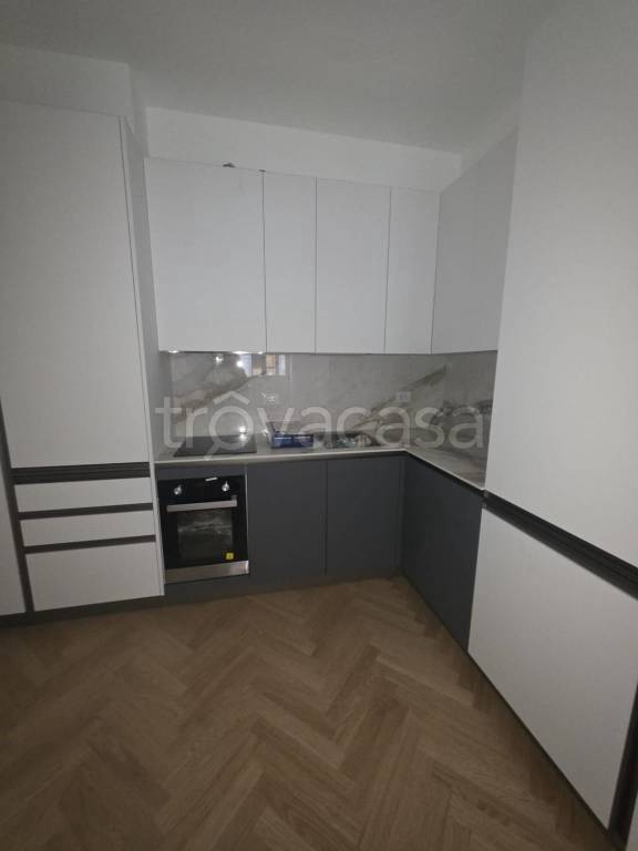 appartamento in vendita a Milano in zona Porta Nuova