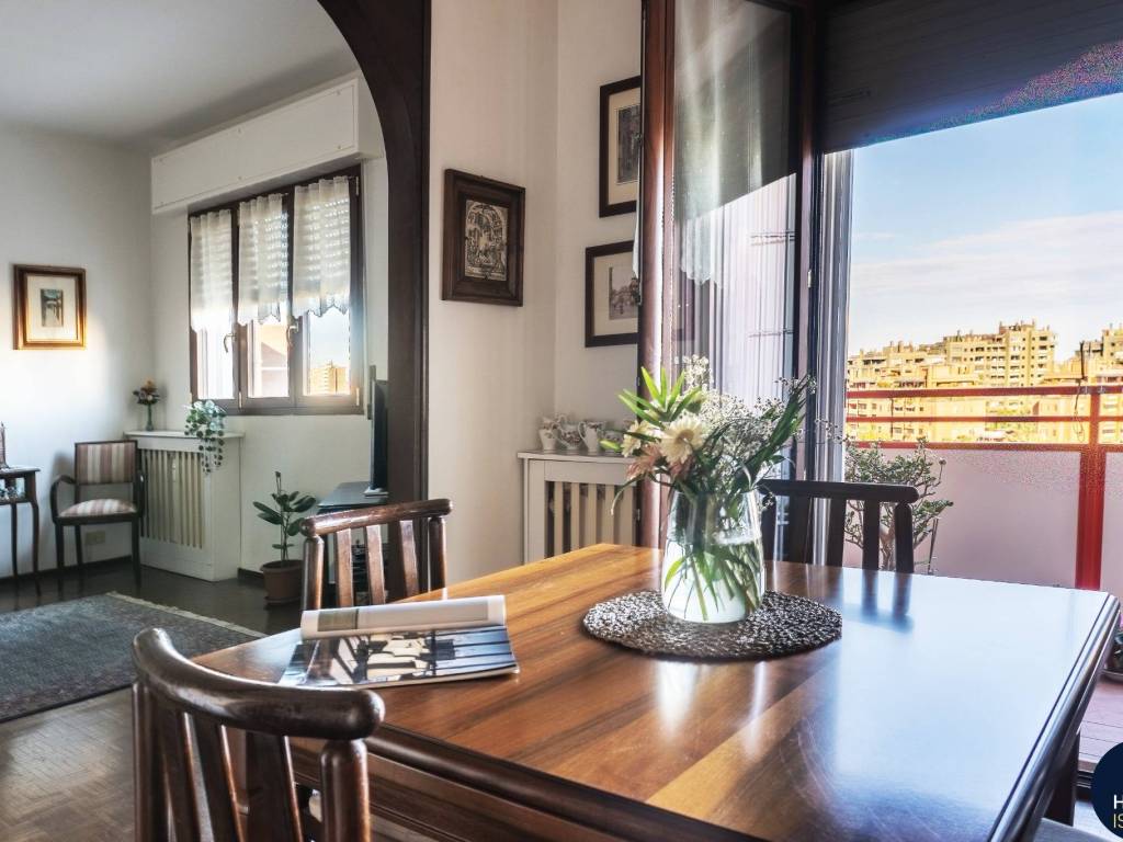 appartamento in vendita a Milano in zona Chiesa Rossa