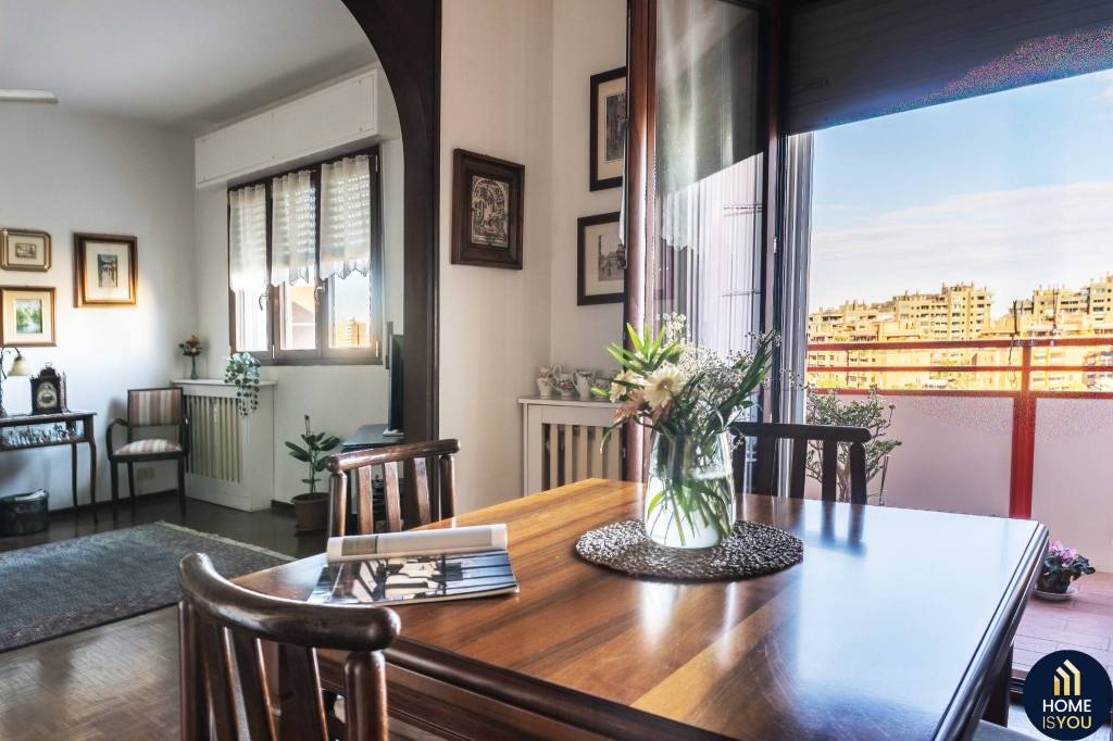 appartamento in vendita a Milano in zona Gratosoglio