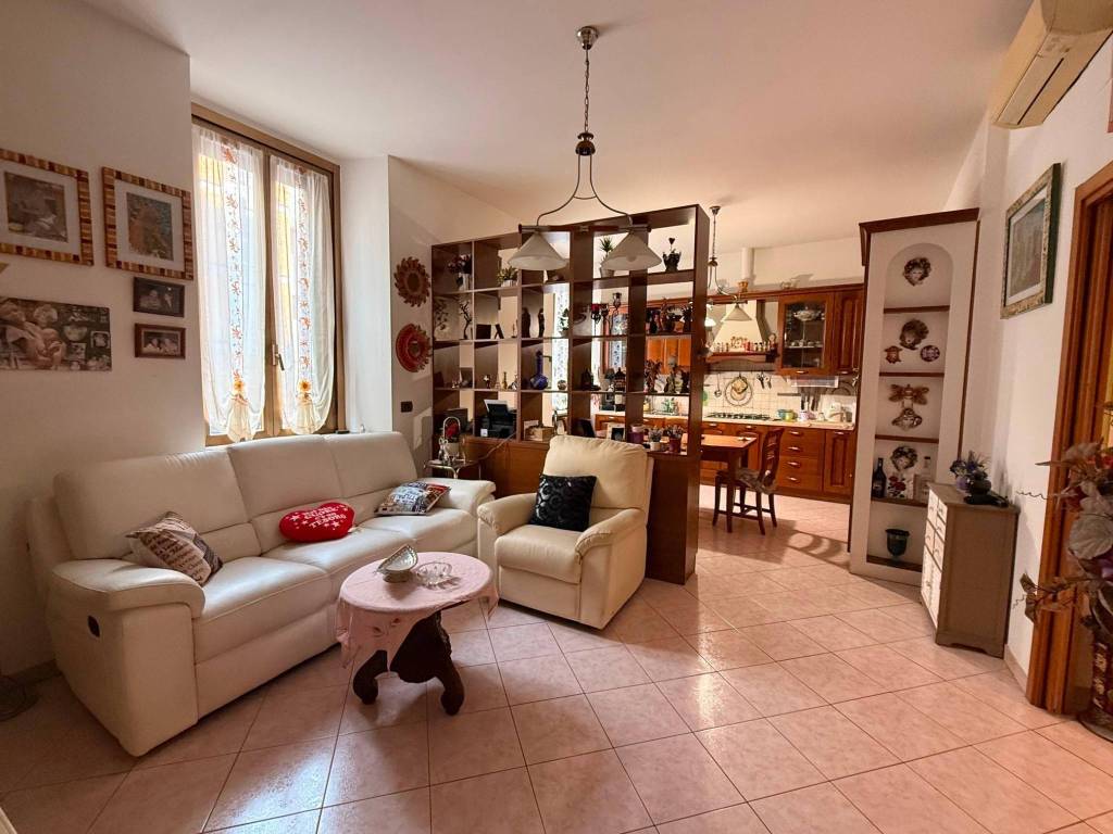 appartamento in vendita a Milano in zona Città Studi