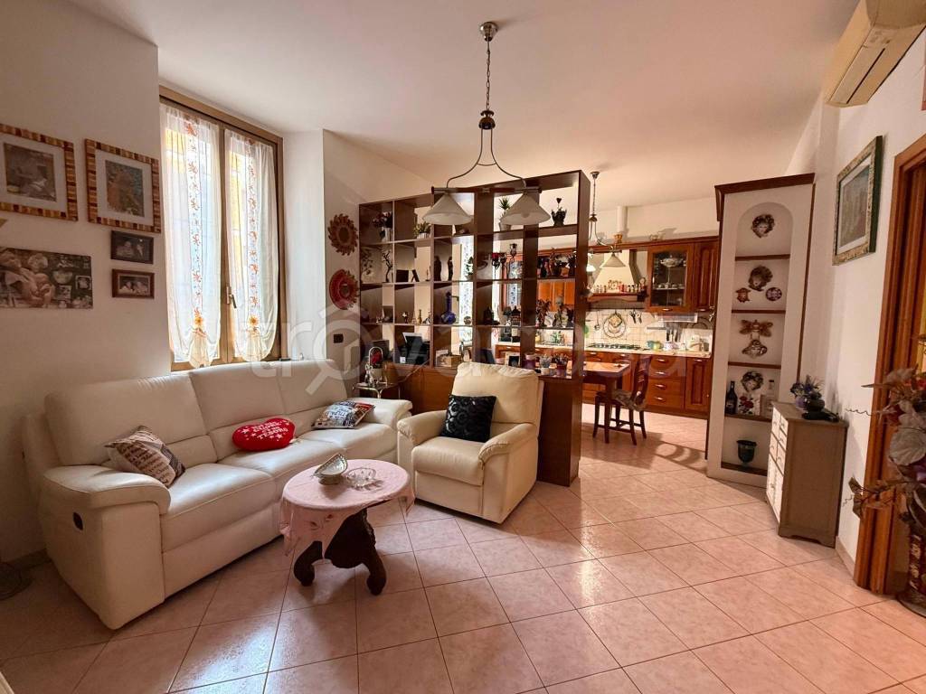 appartamento in vendita a Milano in zona Città Studi