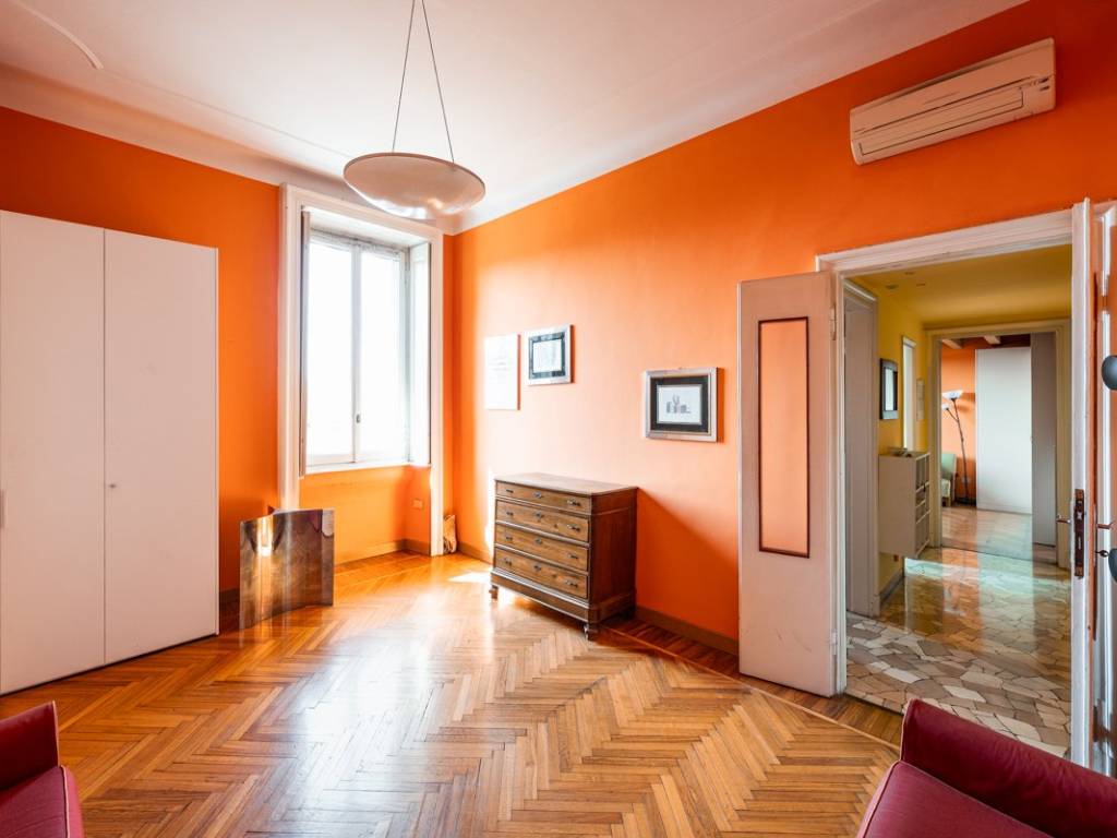 appartamento in vendita a Milano in zona Città Studi