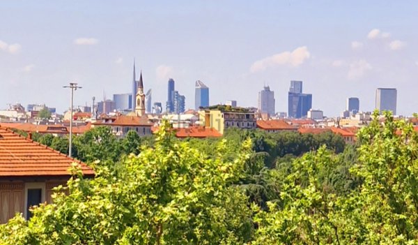 appartamento in vendita a Milano in zona Porta Vittoria