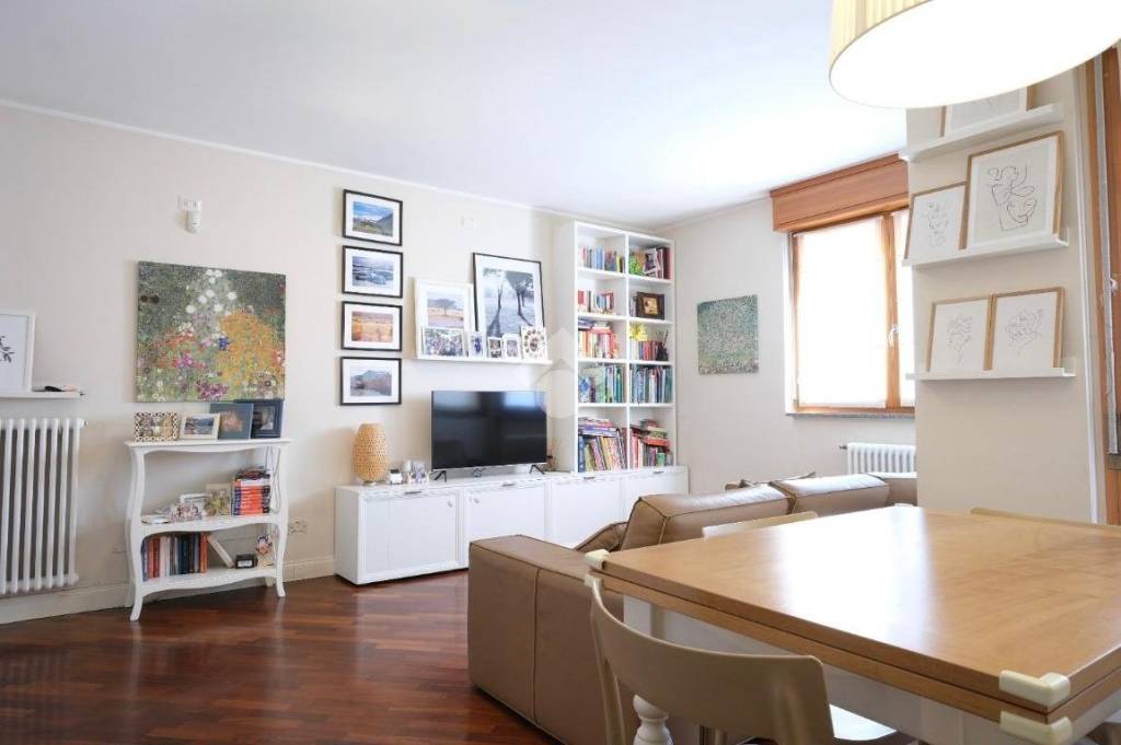 appartamento in vendita a Milano in zona Lambrate