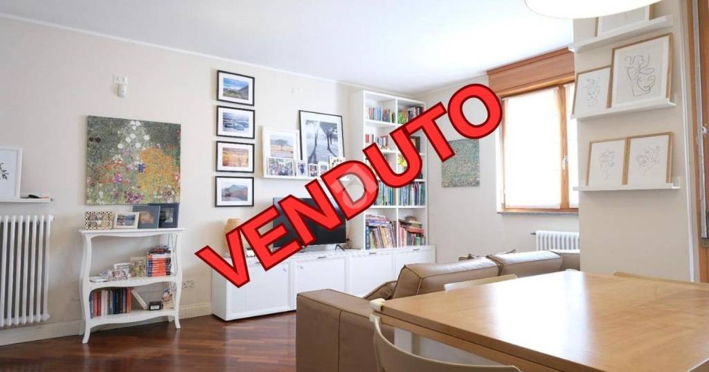 appartamento in vendita a Milano in zona Lambrate