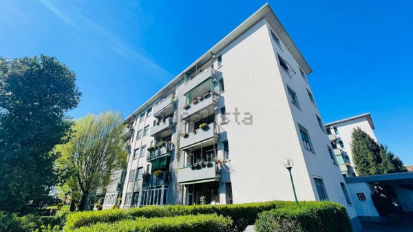 appartamento in vendita a Milano in zona Corvetto